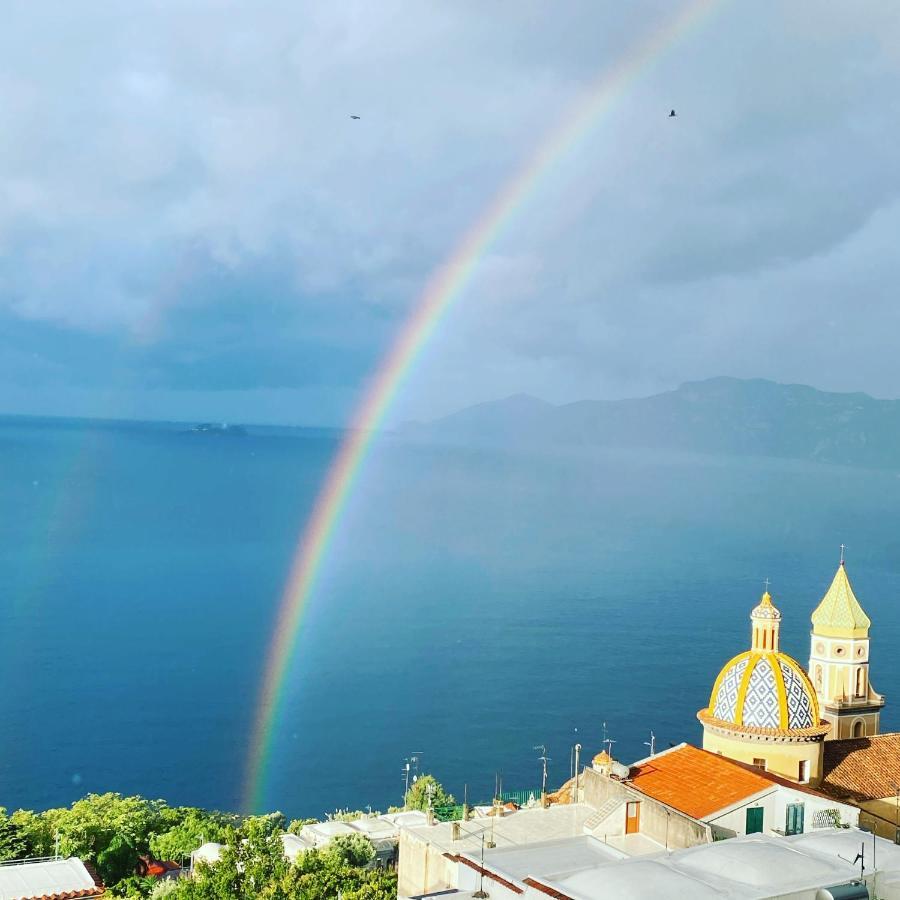 Apartamento Il Profumo Dei Fiori Praiano Exterior foto