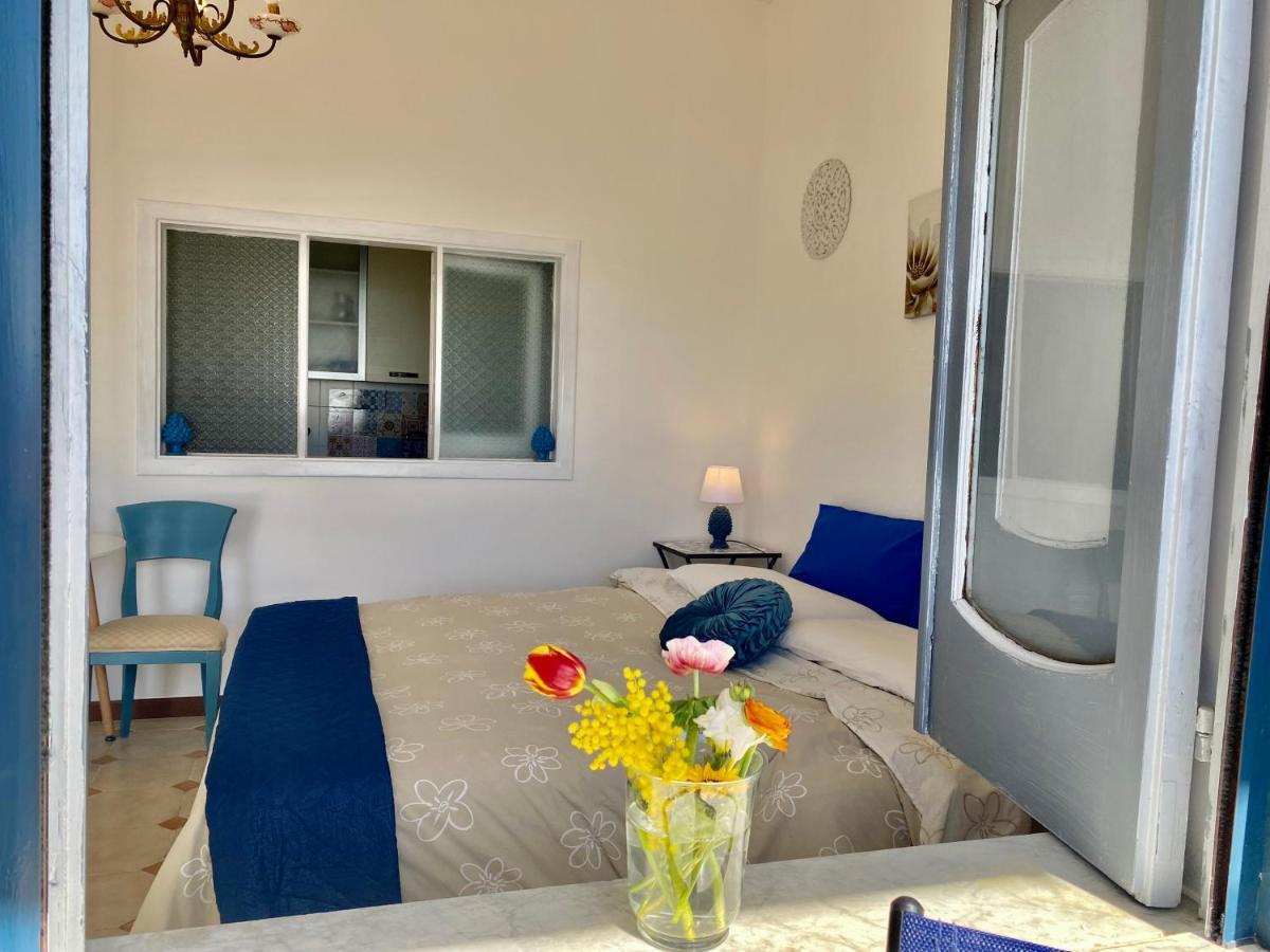 Apartamento Il Profumo Dei Fiori Praiano Exterior foto