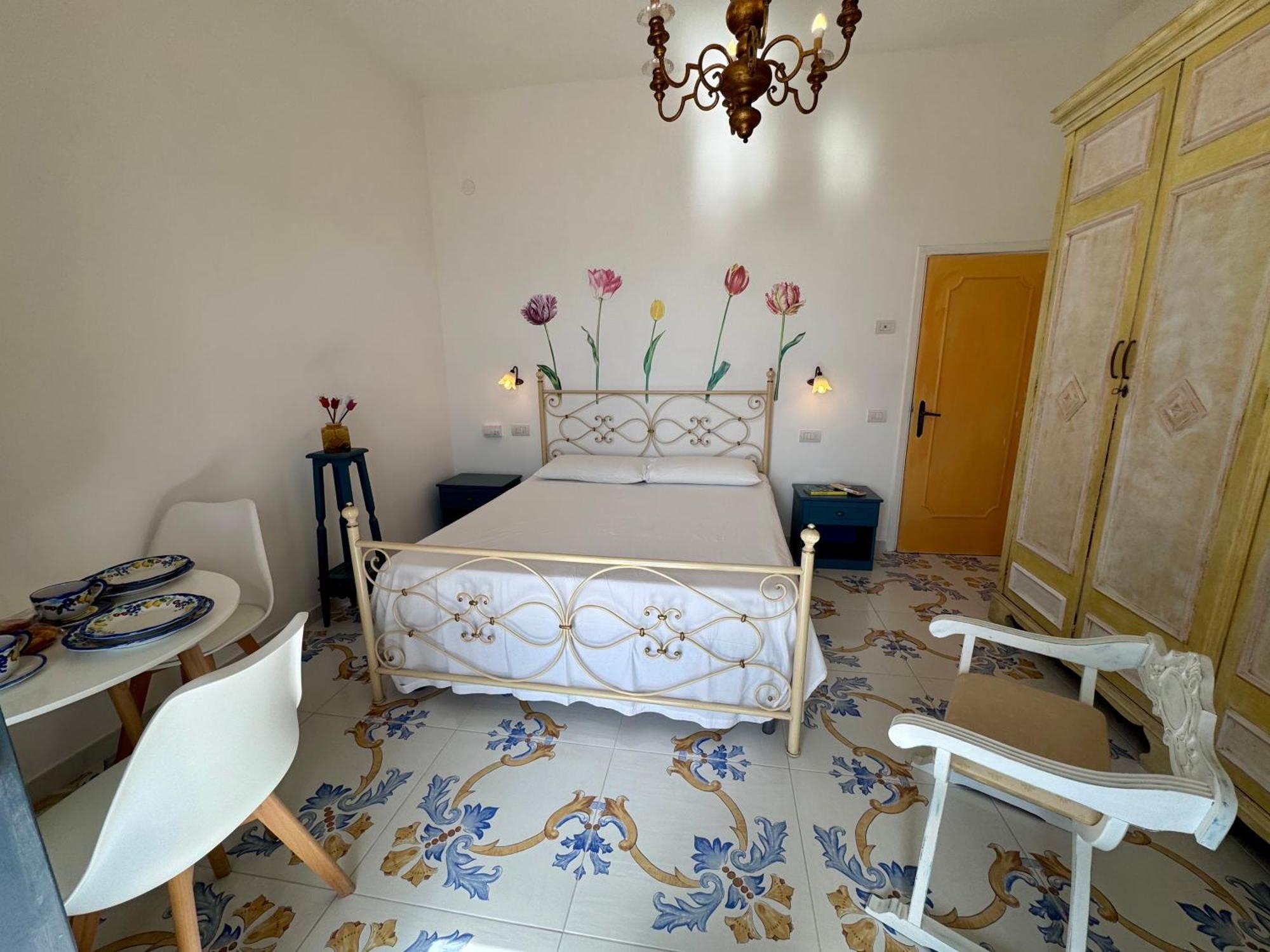 Apartamento Il Profumo Dei Fiori Praiano Exterior foto