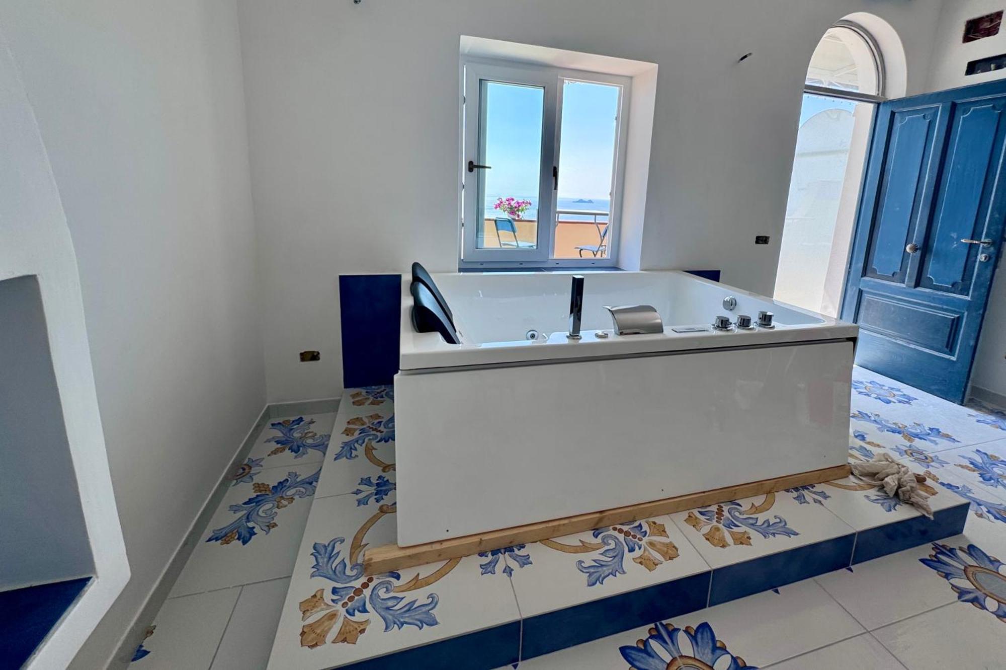 Apartamento Il Profumo Dei Fiori Praiano Exterior foto