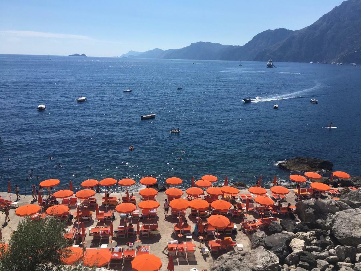 Apartamento Il Profumo Dei Fiori Praiano Exterior foto